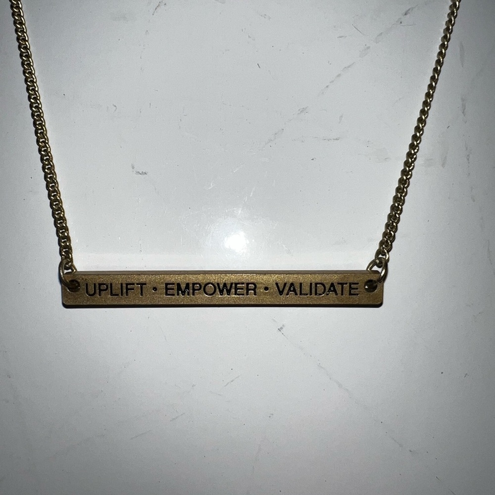 Younique Presenter Necklace